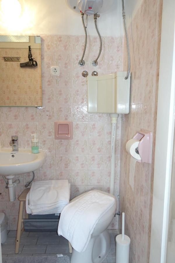 Room Novakovic بيوغْغاد نا موغو المظهر الخارجي الصورة
