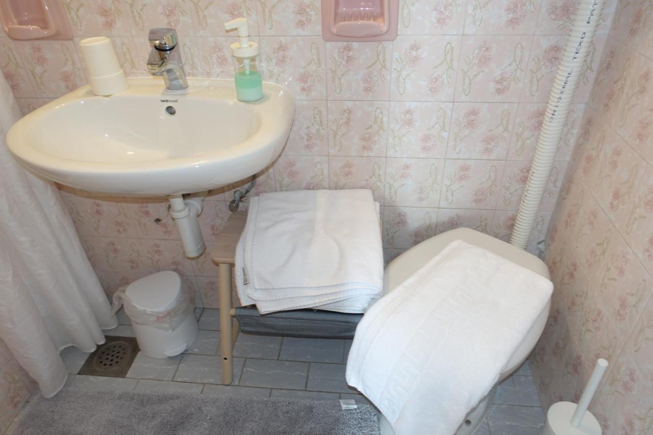 Room Novakovic بيوغْغاد نا موغو المظهر الخارجي الصورة